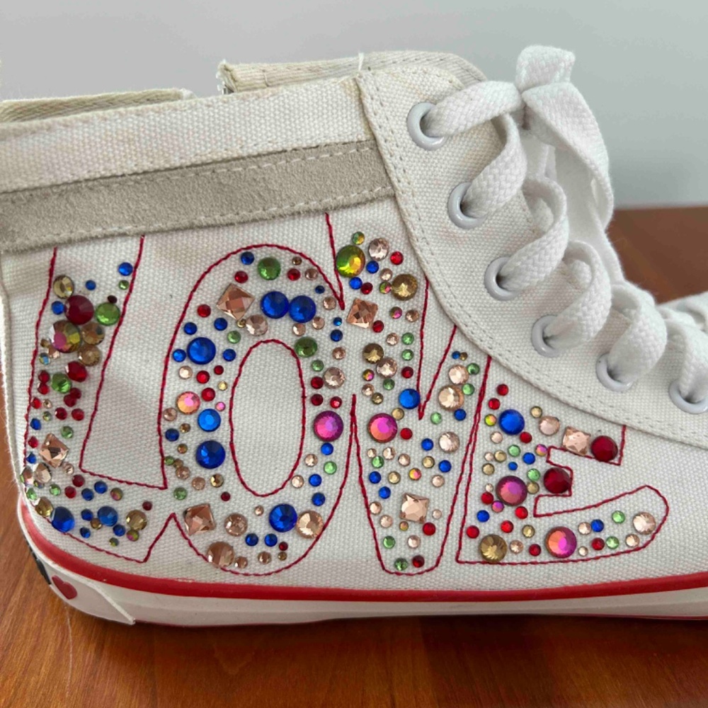 Love Moschino High Top Tennies, Women's Italian size 40, USA 9.5 - Picture 6 of 9